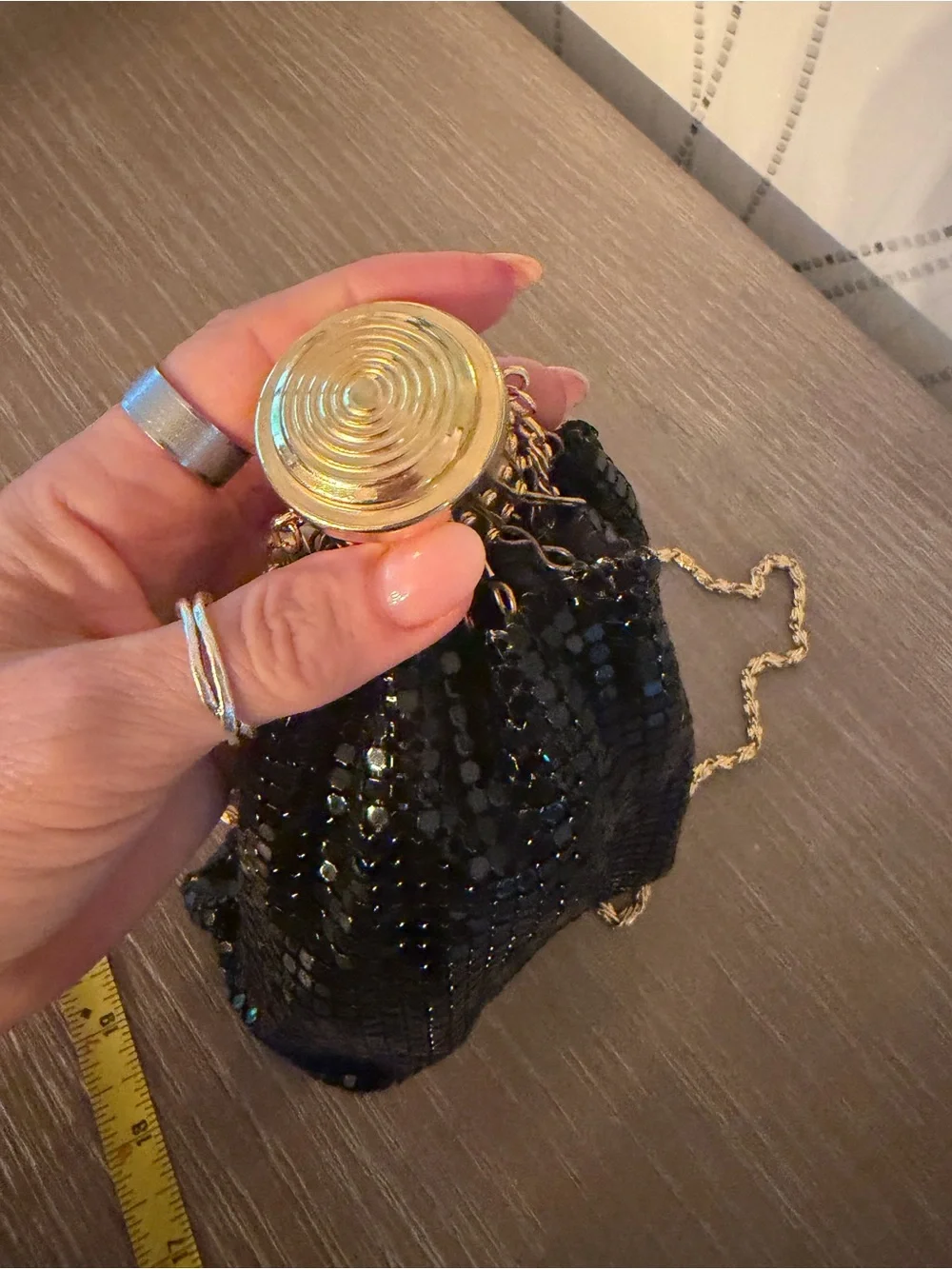 Vintage accordion-style black sequin gate-top handbag-clutch beggar’s/miser bag